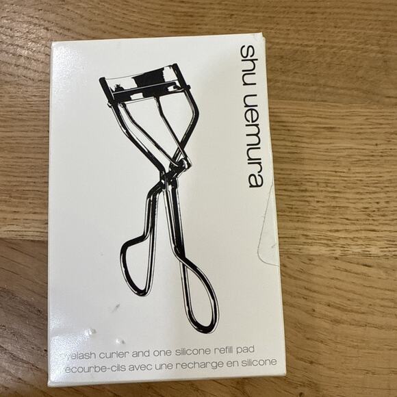 Authentic Shu Uemura Eyelash Curler w/Extra Rubber Refill From Japan - US SELLER - Picture 1 of 2
